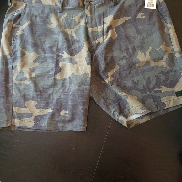Mens Camo Comfort Strech Billabong Shorts - Picture 3 of 6